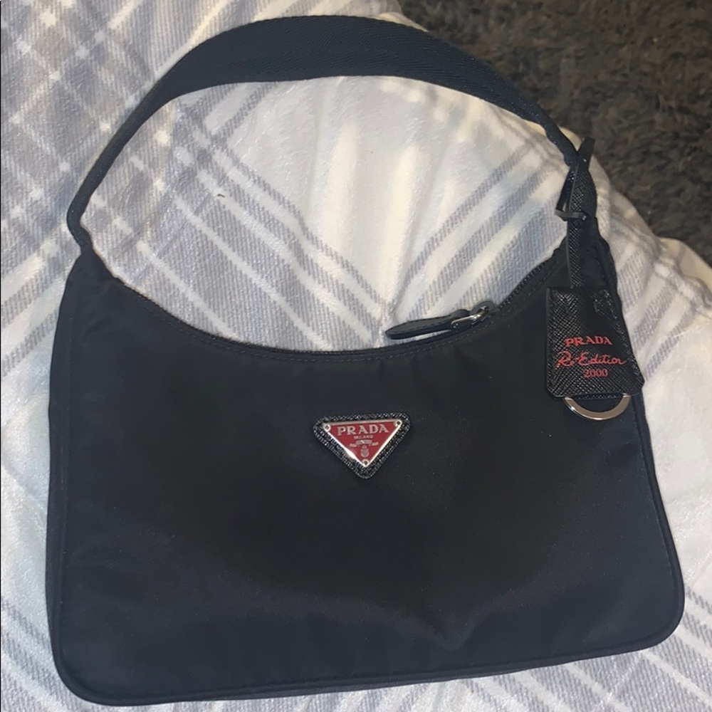 COPY - Re-edition 2000 Prada Purse